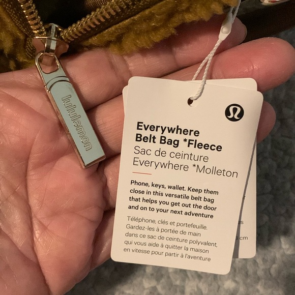 Lululemon NEW WITH TAG Everywhere Belt Bag Brown Fleece (Unisex) 1L - Picture 7 of 9